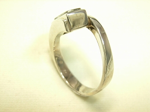 18���iK18�j�̃����O