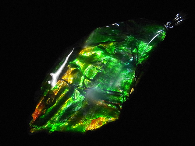 ammolite_pendant